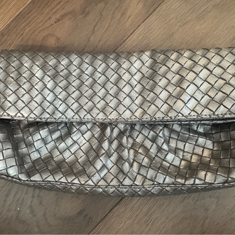 NWOT Steve Madden Pewter Woven Faux Leather Clutch